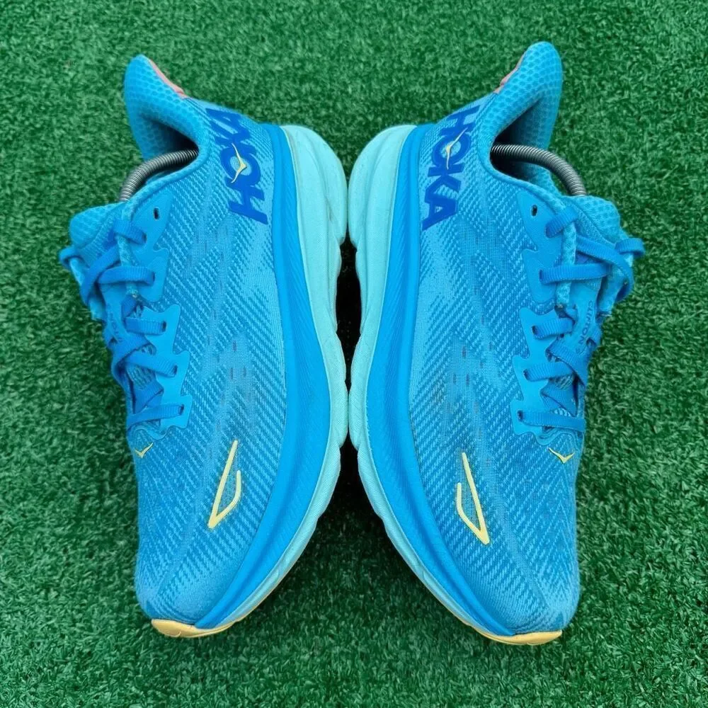 HOKA ONE ONE CLIFTON 9 - Women’s Running Shoes - SIZE 7.5B